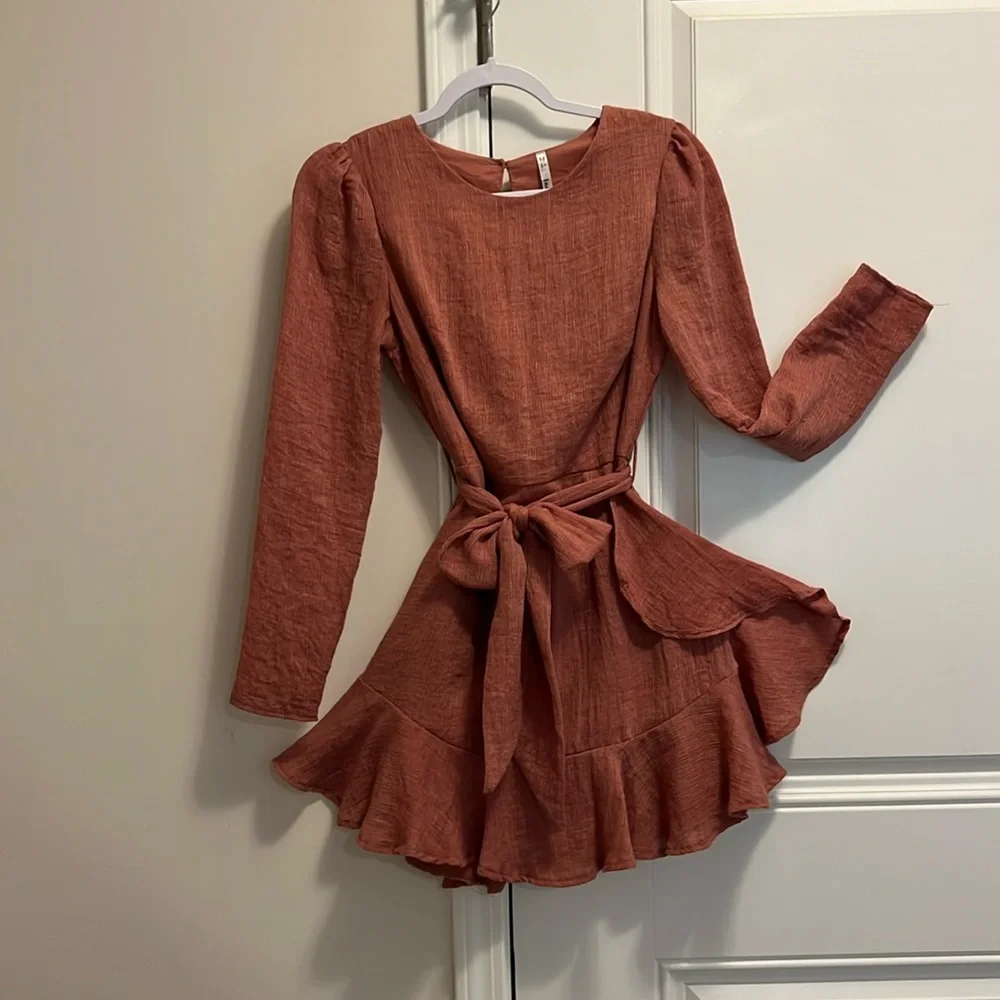 Open back cocktail dress - Picture 1 of 7